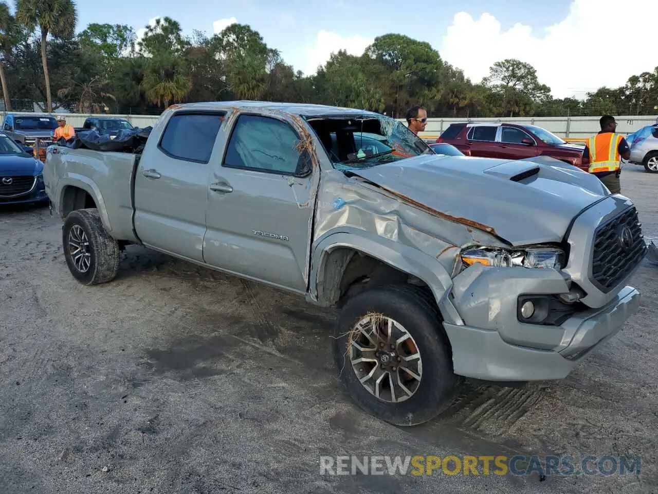 4 fotografías del automóvil dañado 3TMBZ5DN9LM024803 TOYOTA TACOMA 2020