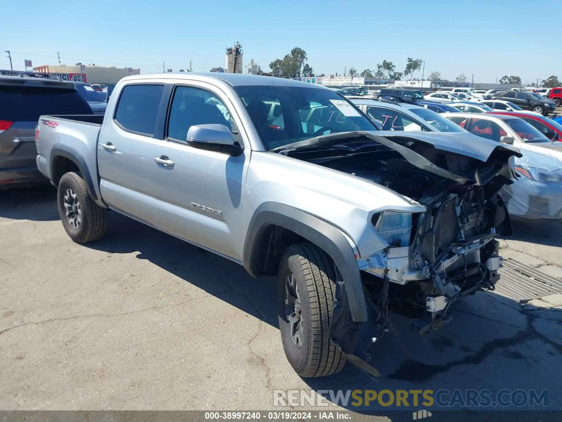 1 fotografías del automóvil dañado 3TMCZ5AN0LM289988 TOYOTA TACOMA 2020