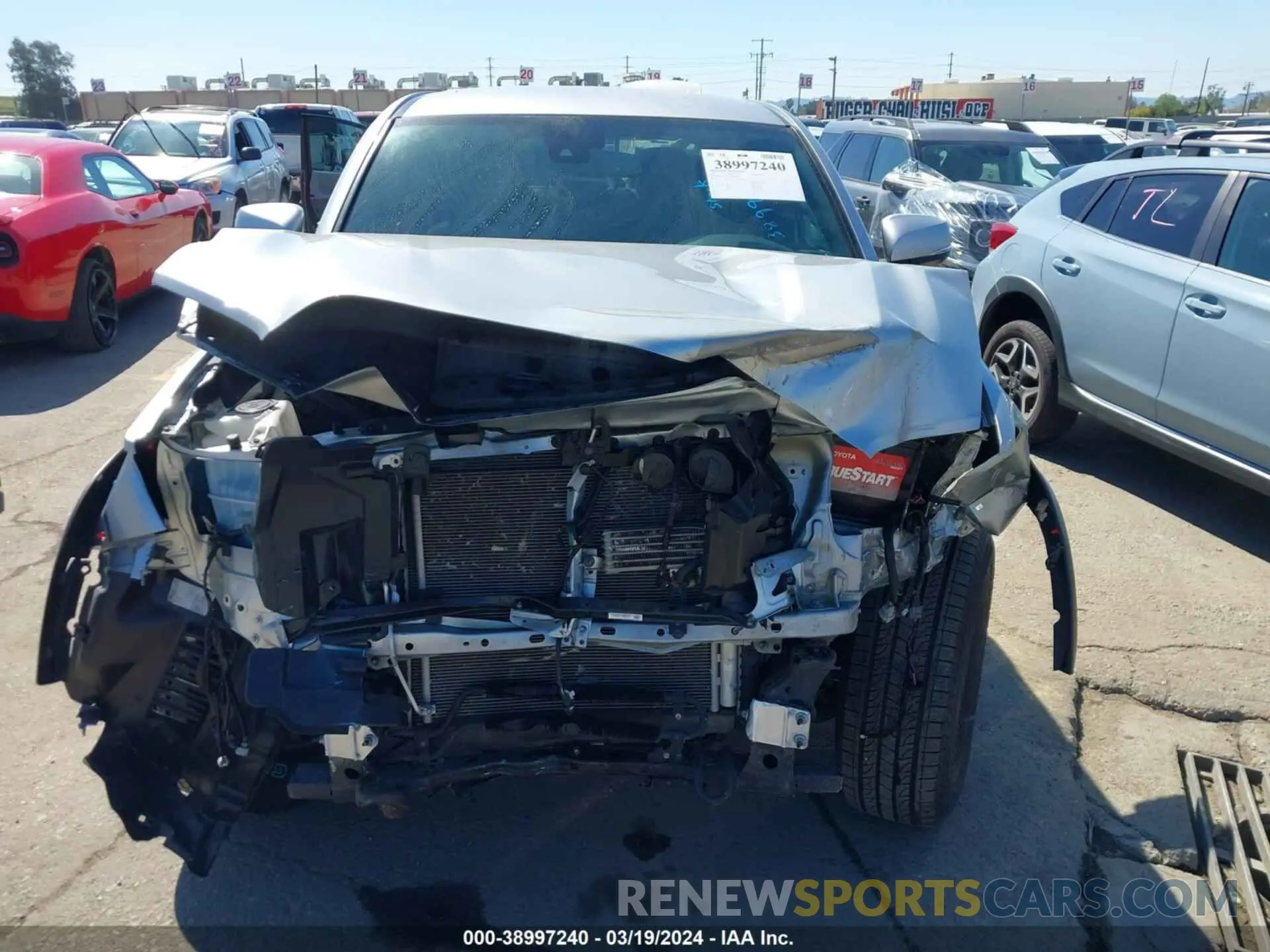 13 fotografías del automóvil dañado 3TMCZ5AN0LM289988 TOYOTA TACOMA 2020