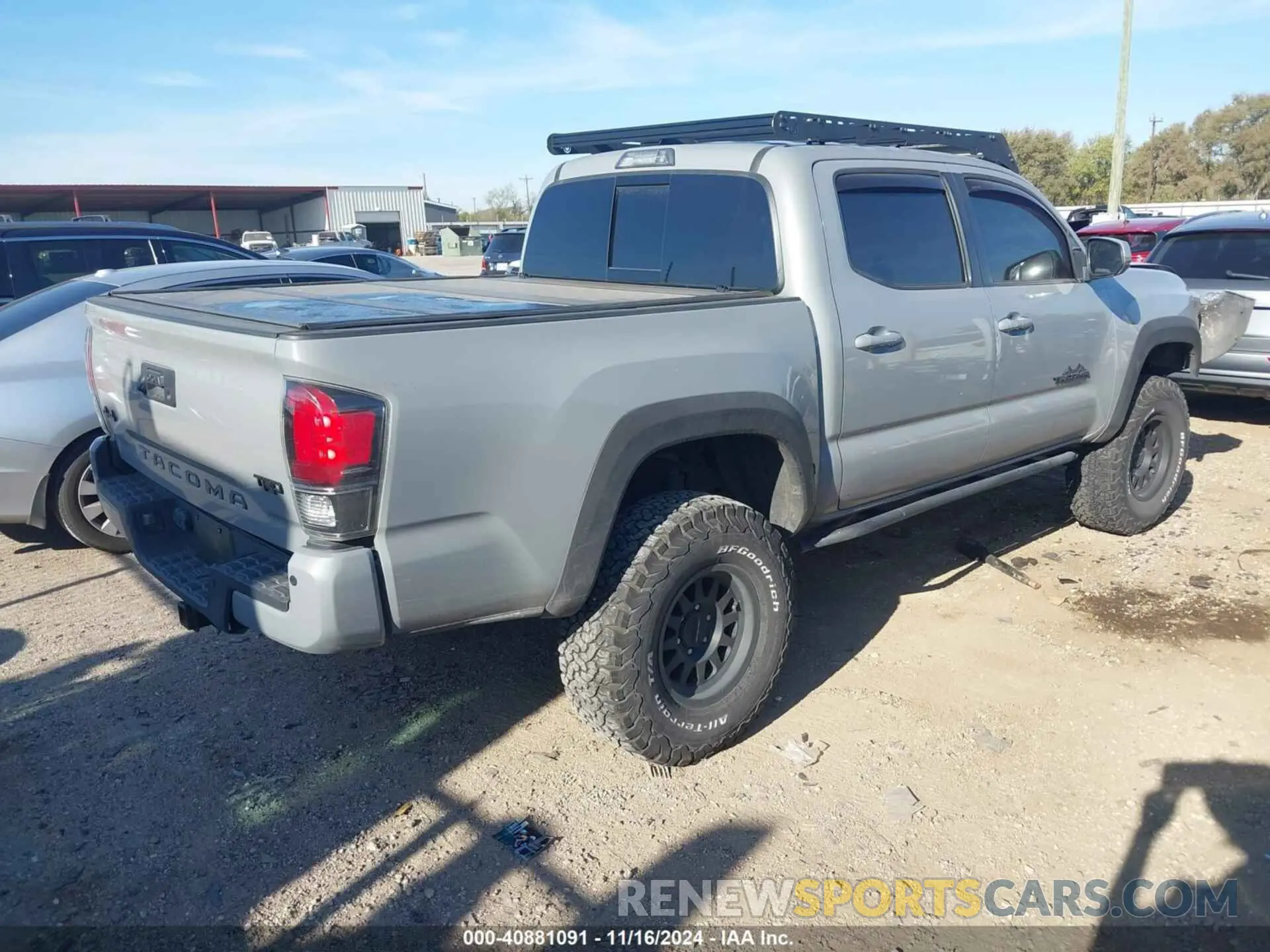4 fotografías del automóvil dañado 3TMCZ5AN0LM295872 TOYOTA TACOMA 2020