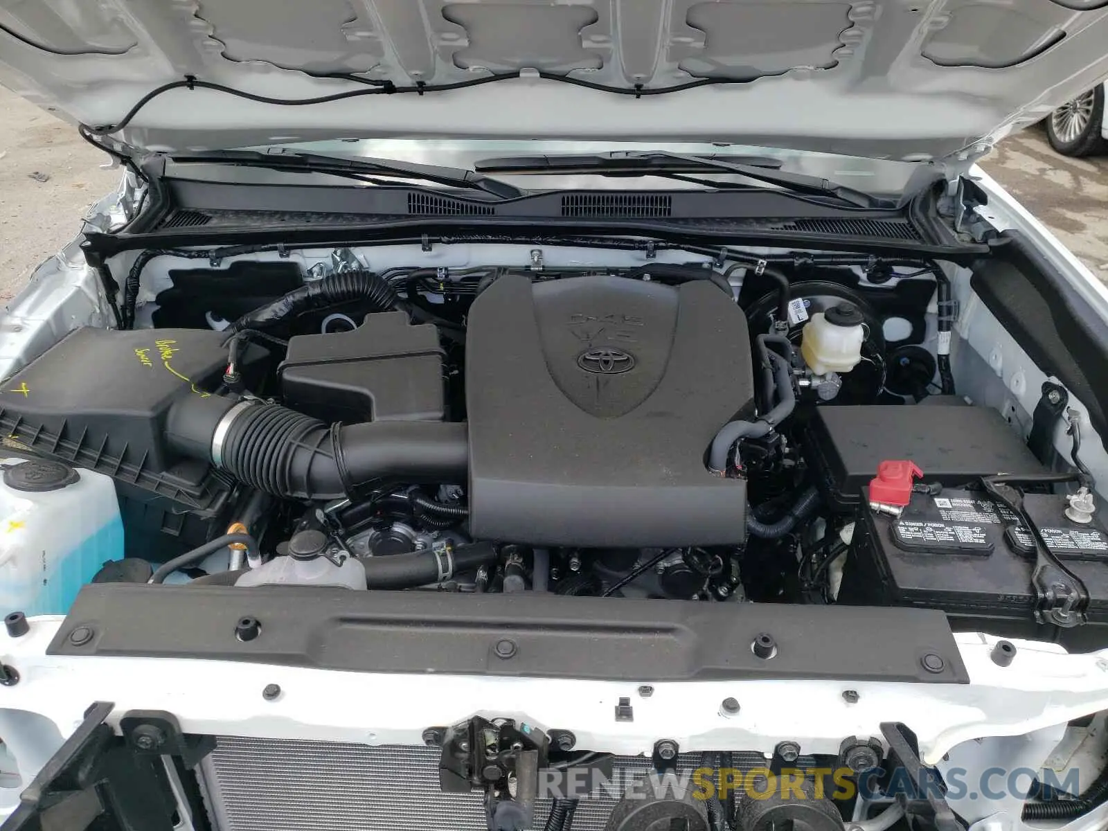 7 fotografías del automóvil dañado 3TMCZ5AN0LM310130 TOYOTA TACOMA 2020
