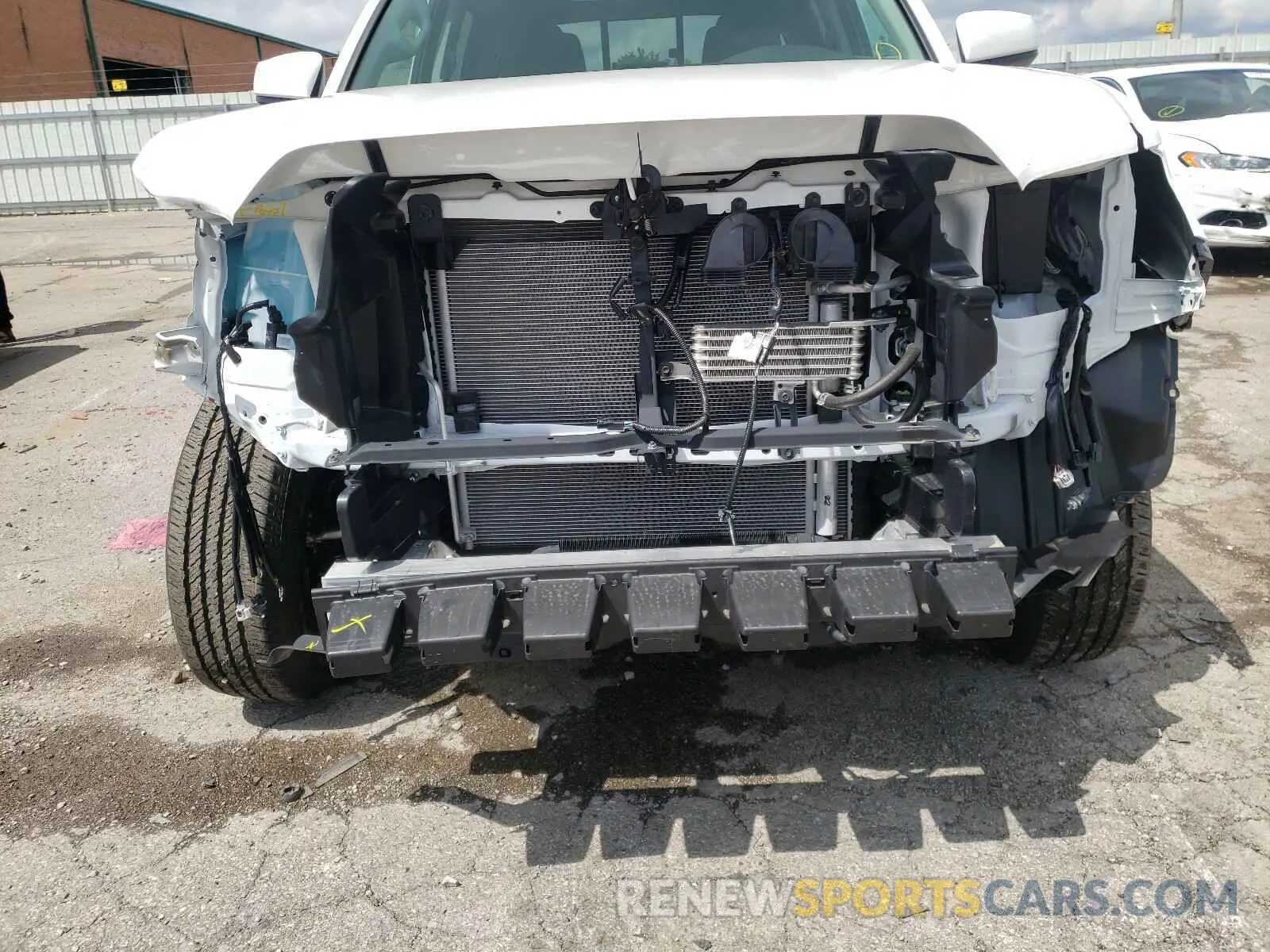 9 fotografías del automóvil dañado 3TMCZ5AN0LM310130 TOYOTA TACOMA 2020