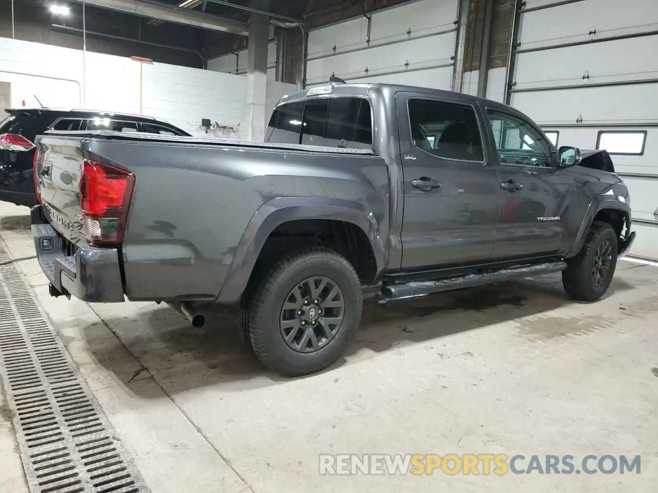 3 fotografías del automóvil dañado 3TMCZ5AN0LM325338 TOYOTA TACOMA 2020