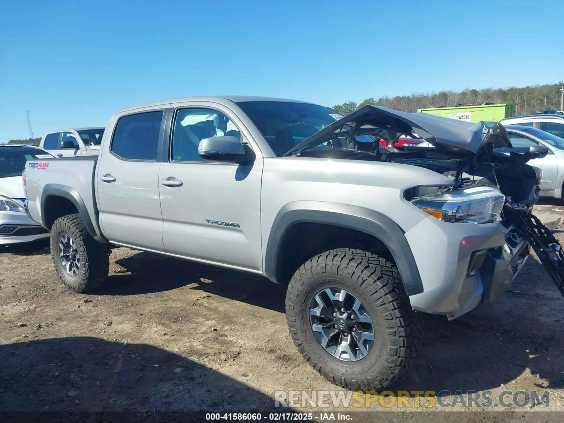 13 fotografías del automóvil dañado 3TMCZ5AN0LM345184 TOYOTA TACOMA 2020