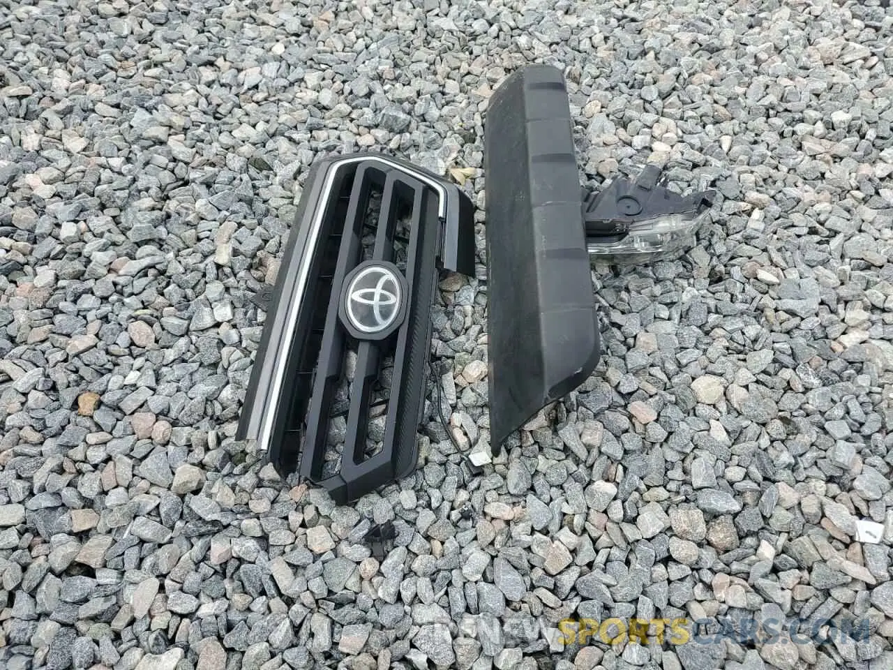 12 fotografías del automóvil dañado 3TMCZ5AN0LM346335 TOYOTA TACOMA 2020