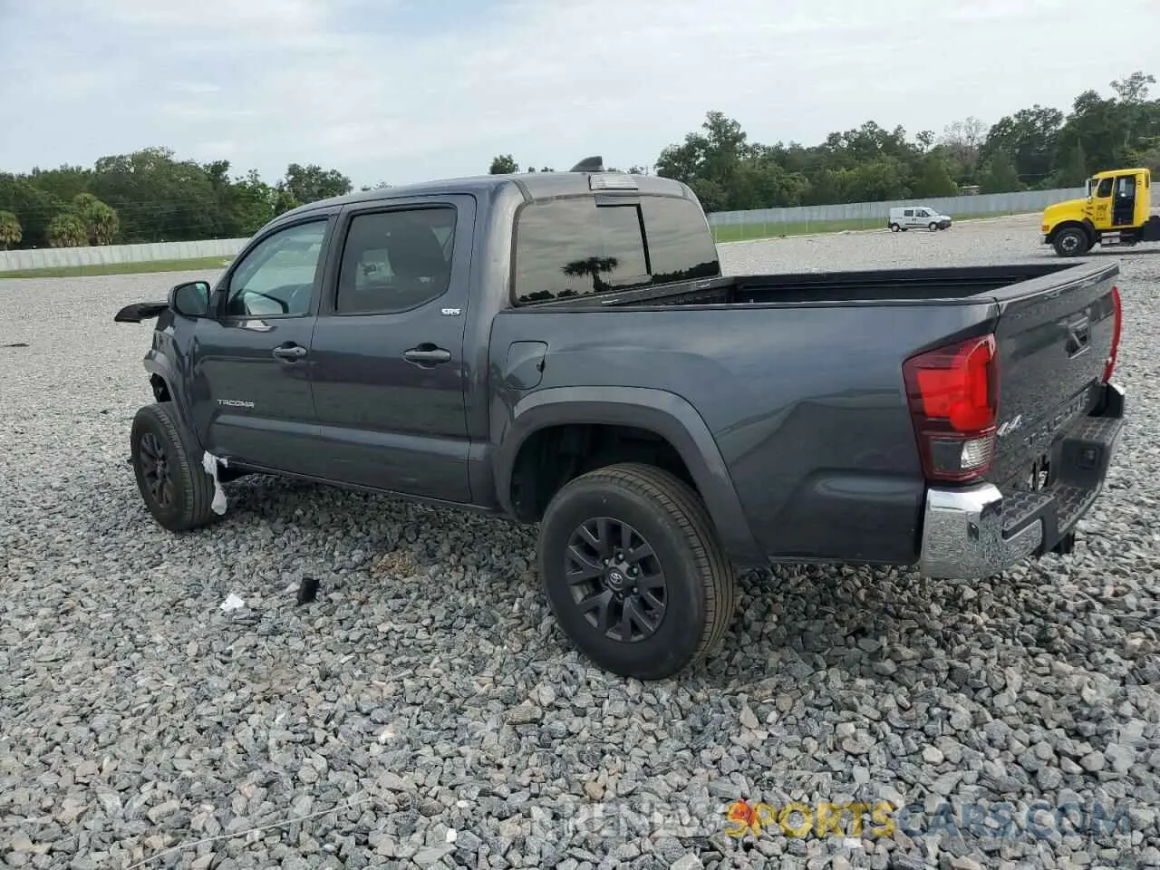 2 fotografías del automóvil dañado 3TMCZ5AN0LM346335 TOYOTA TACOMA 2020