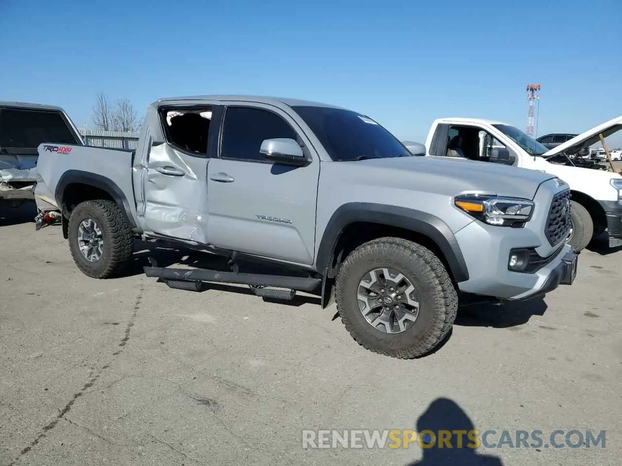 4 fotografías del automóvil dañado 3TMCZ5AN0LM349817 TOYOTA TACOMA 2020