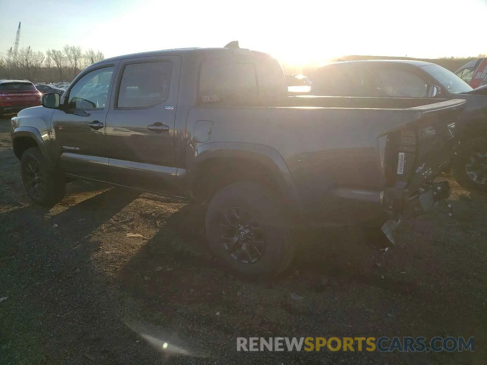3 fotografías del automóvil dañado 3TMCZ5AN0LM360719 TOYOTA TACOMA 2020