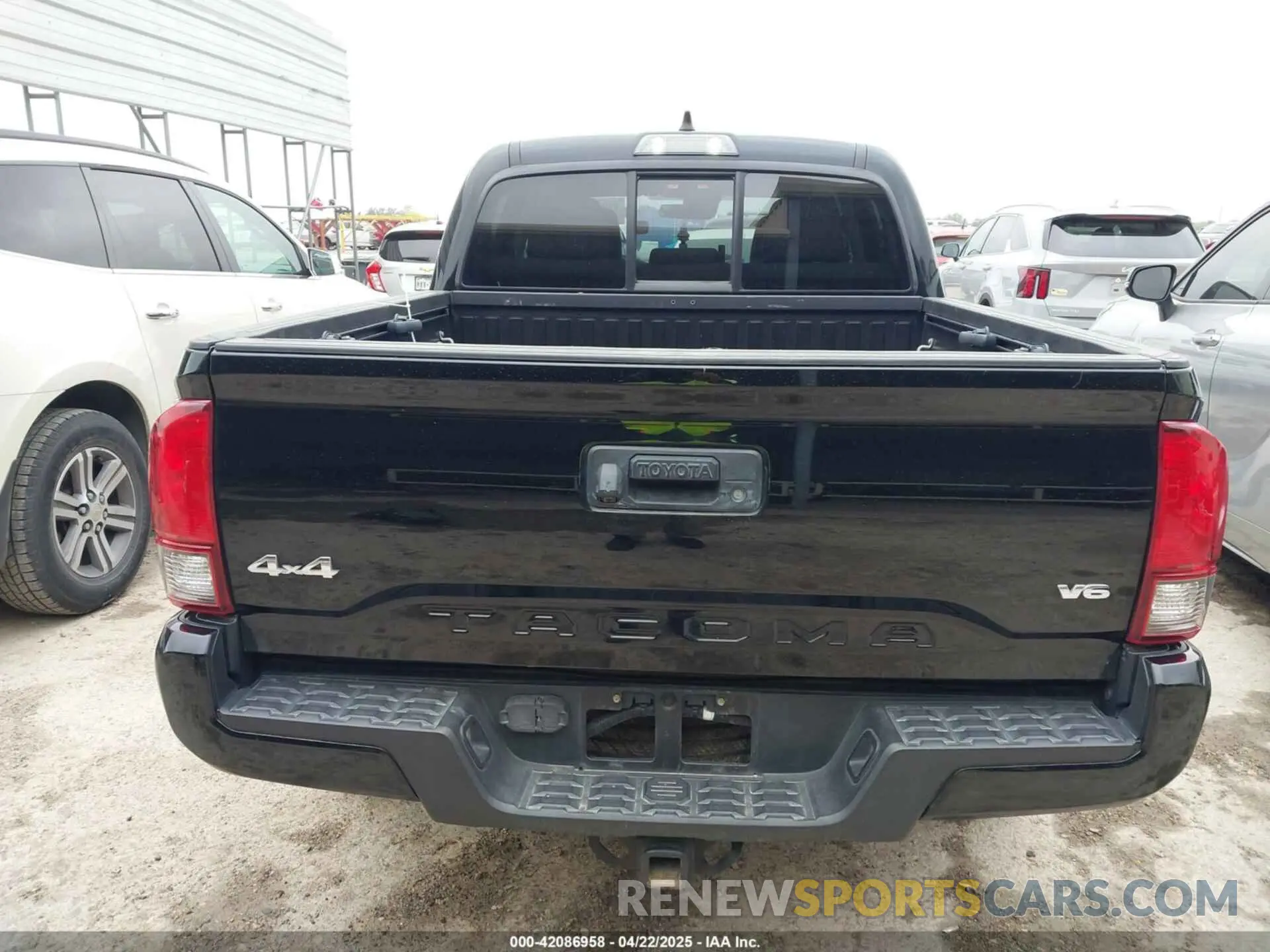 16 fotografías del automóvil dañado 3TMCZ5AN1LM306362 TOYOTA TACOMA 2020