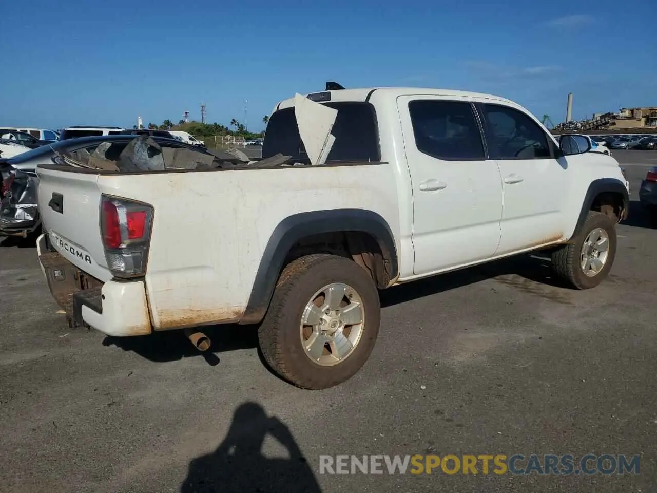 3 fotografías del automóvil dañado 3TMCZ5AN1LM320696 TOYOTA TACOMA 2020