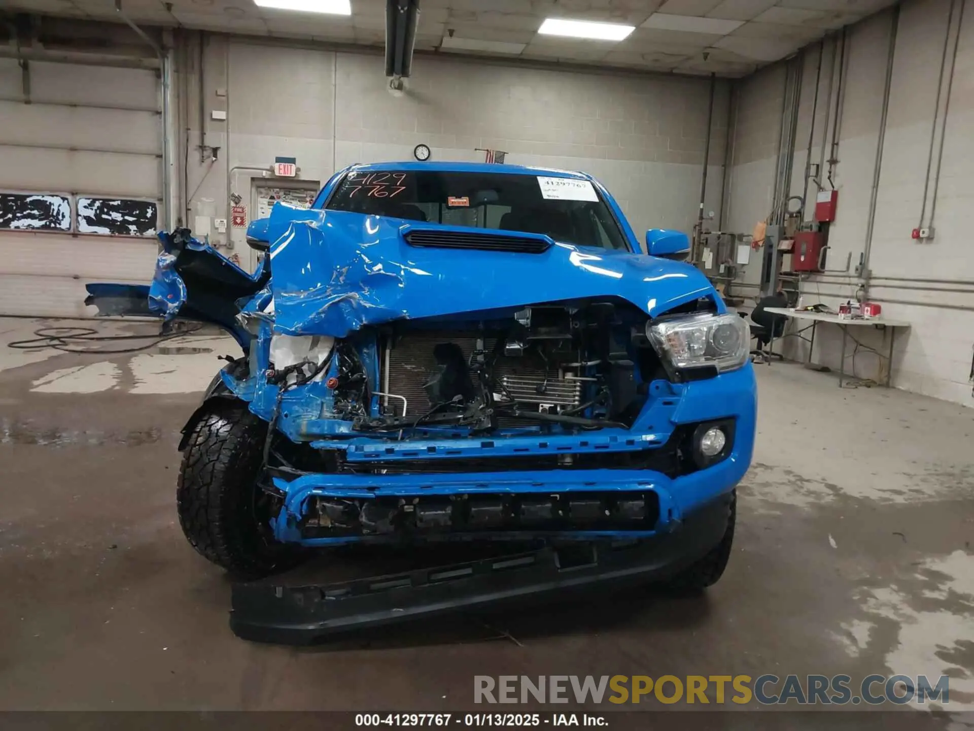 13 fotografías del automóvil dañado 3TMCZ5AN1LM325672 TOYOTA TACOMA 2020