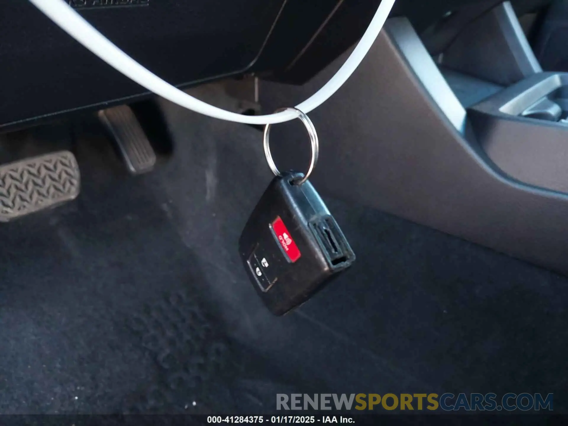11 fotografías del automóvil dañado 3TMCZ5AN1LM326093 TOYOTA TACOMA 2020