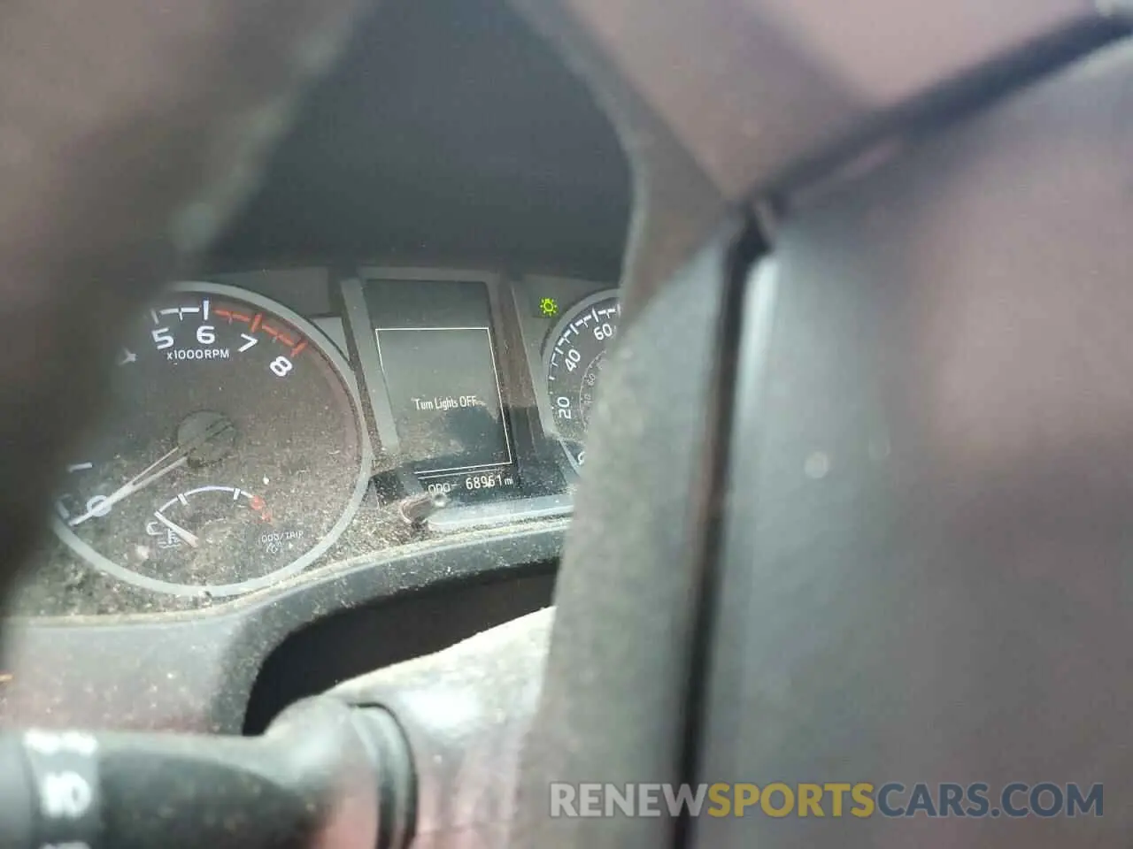 9 fotografías del automóvil dañado 3TMCZ5AN1LM326465 TOYOTA TACOMA 2020