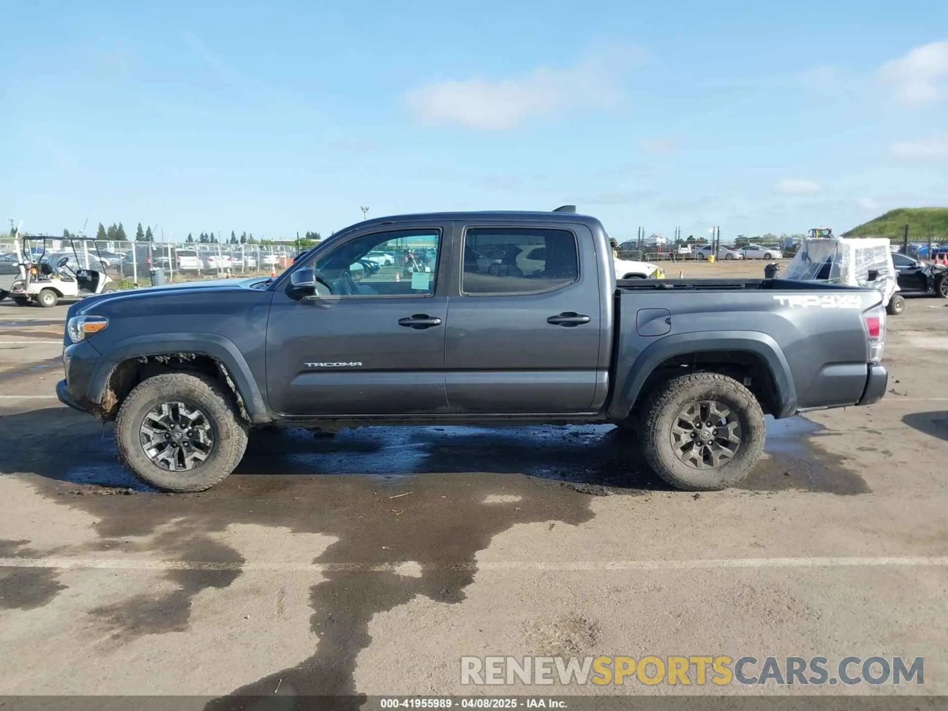 14 fotografías del automóvil dañado 3TMCZ5AN1LM328930 TOYOTA TACOMA 2020