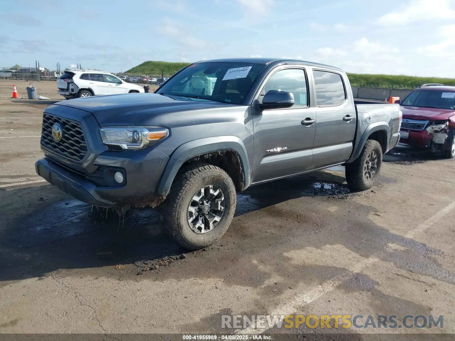 2 fotografías del automóvil dañado 3TMCZ5AN1LM328930 TOYOTA TACOMA 2020