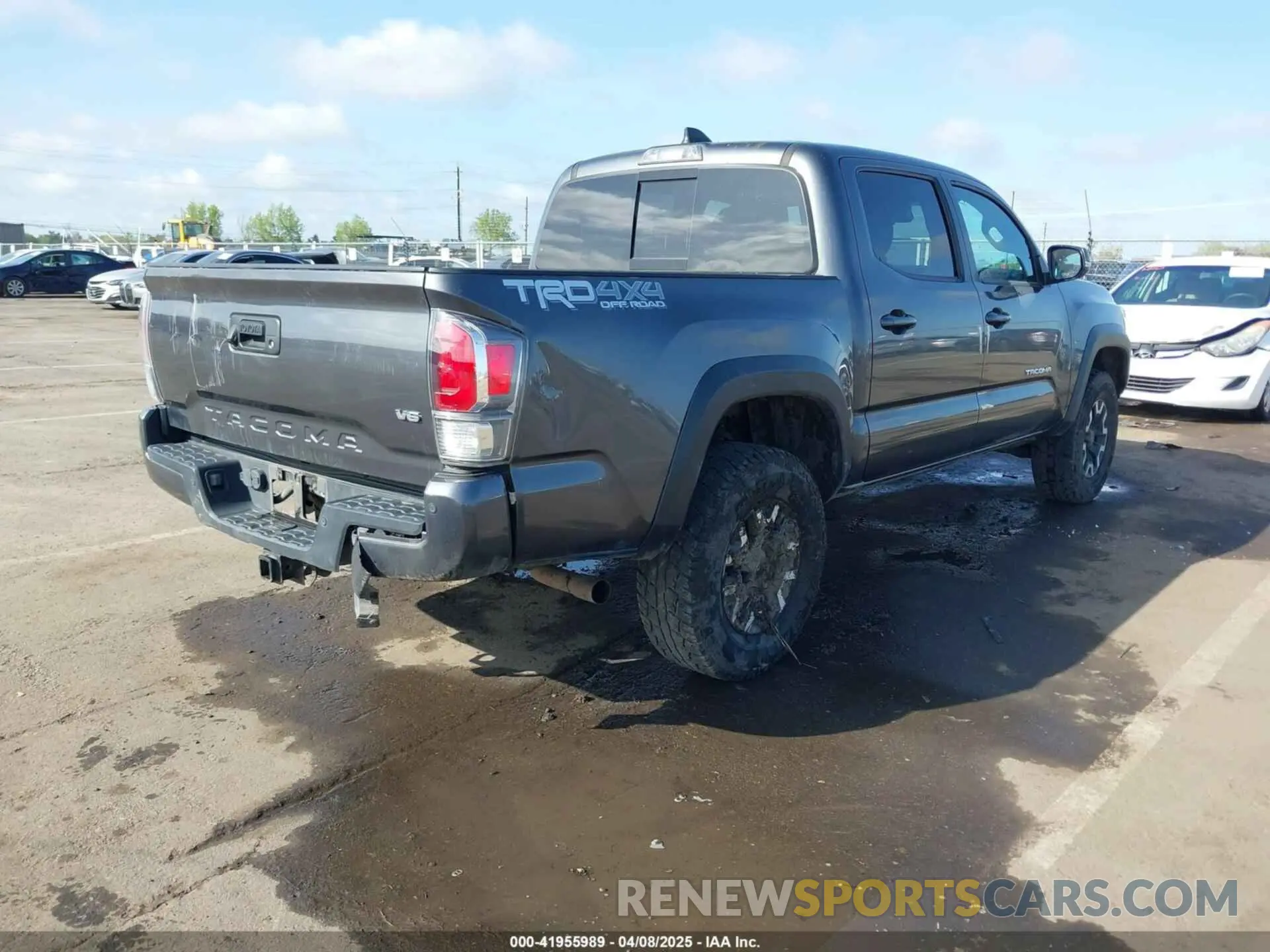 4 fotografías del automóvil dañado 3TMCZ5AN1LM328930 TOYOTA TACOMA 2020