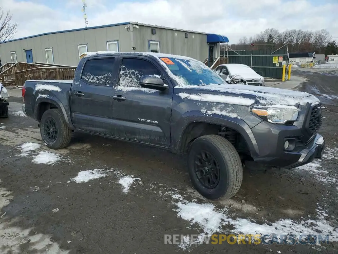 4 fotografías del automóvil dañado 3TMCZ5AN1LM335747 TOYOTA TACOMA 2020