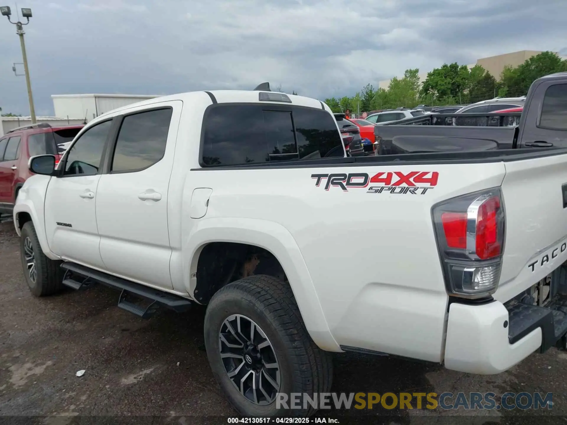 15 fotografías del automóvil dañado 3TMCZ5AN1LM337904 TOYOTA TACOMA 2020