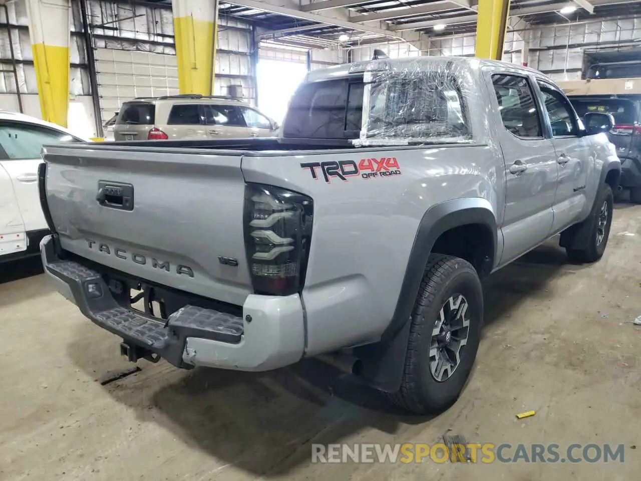 4 fotografías del automóvil dañado 3TMCZ5AN1LM354041 TOYOTA TACOMA 2020