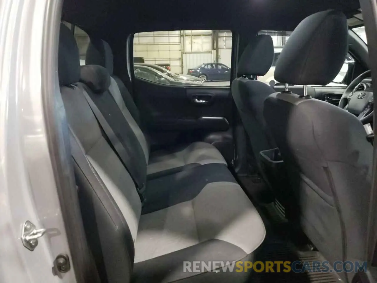 6 fotografías del automóvil dañado 3TMCZ5AN1LM354041 TOYOTA TACOMA 2020