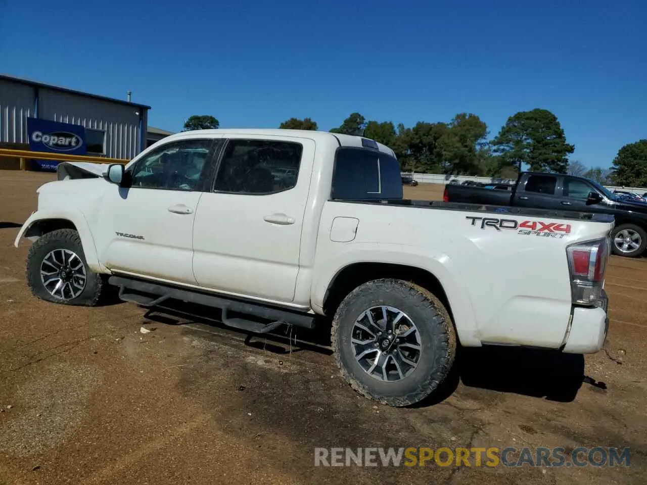 2 fotografías del automóvil dañado 3TMCZ5AN1LM366142 TOYOTA TACOMA 2020