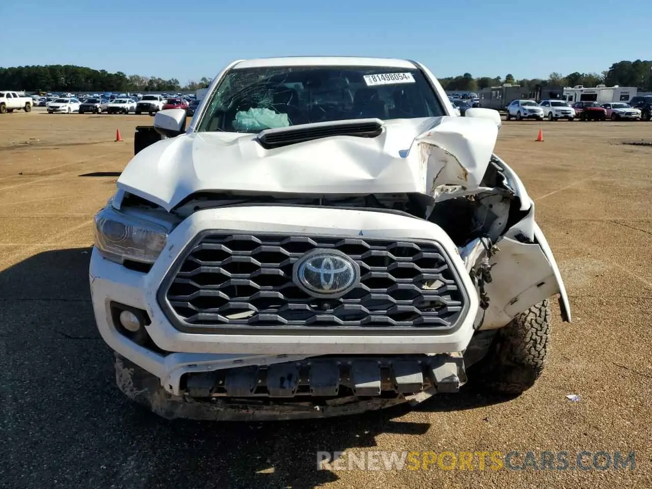 5 fotografías del automóvil dañado 3TMCZ5AN1LM366142 TOYOTA TACOMA 2020