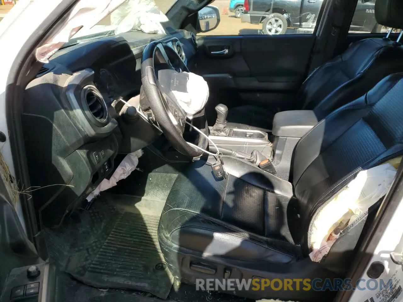 7 fotografías del automóvil dañado 3TMCZ5AN1LM366142 TOYOTA TACOMA 2020
