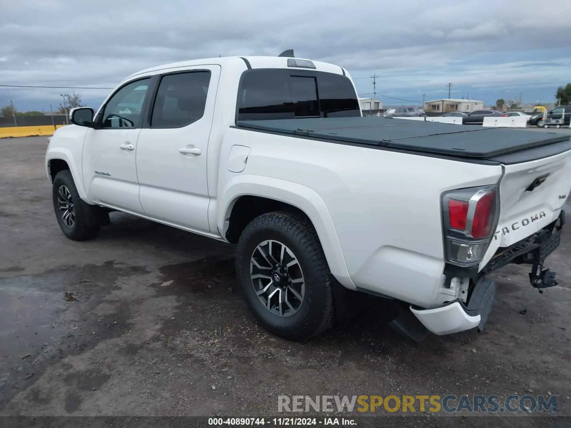 3 fotografías del automóvil dañado 3TMCZ5AN2LM289619 TOYOTA TACOMA 2020
