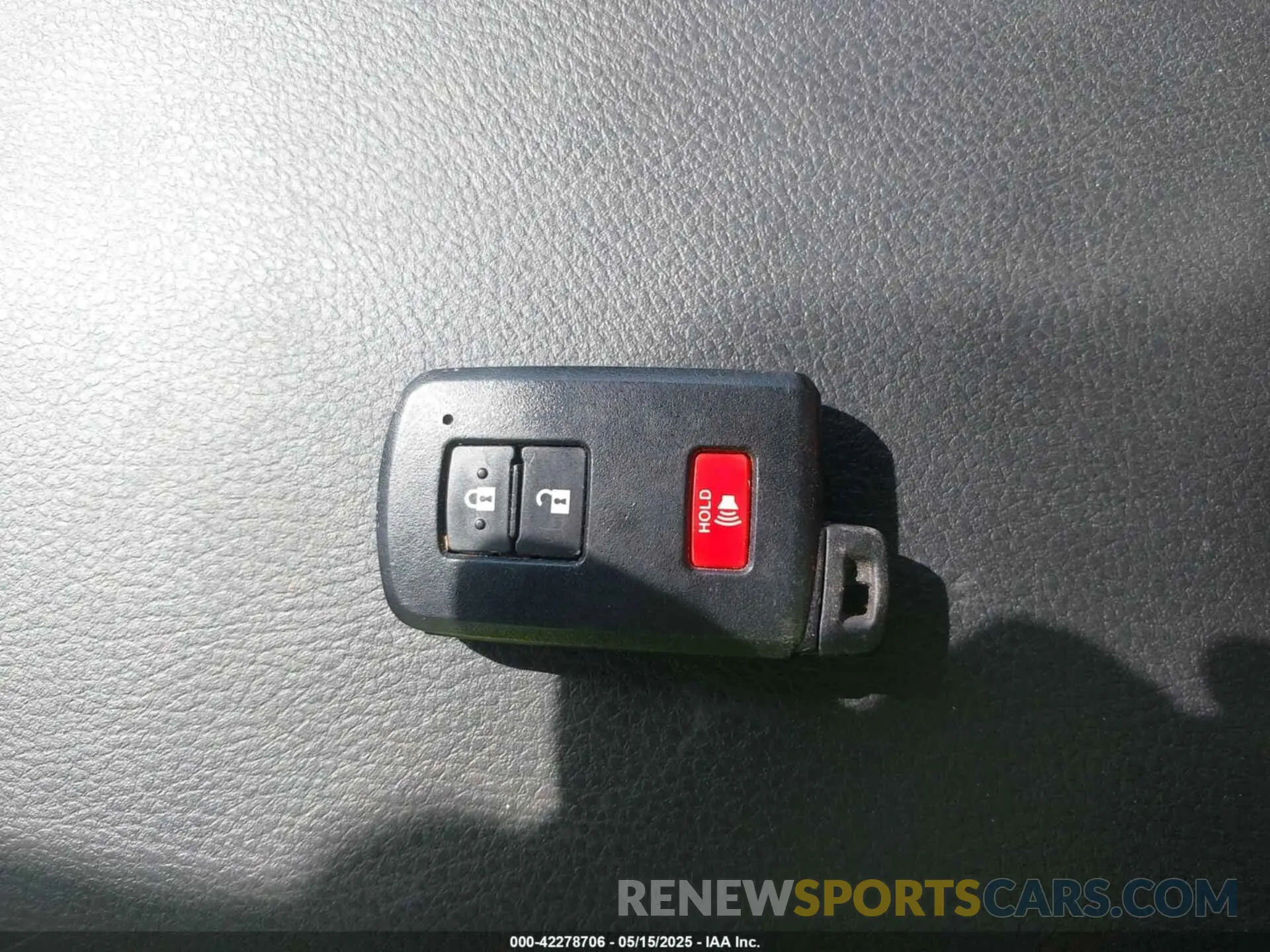 11 fotografías del automóvil dañado 3TMCZ5AN2LM329438 TOYOTA TACOMA 2020