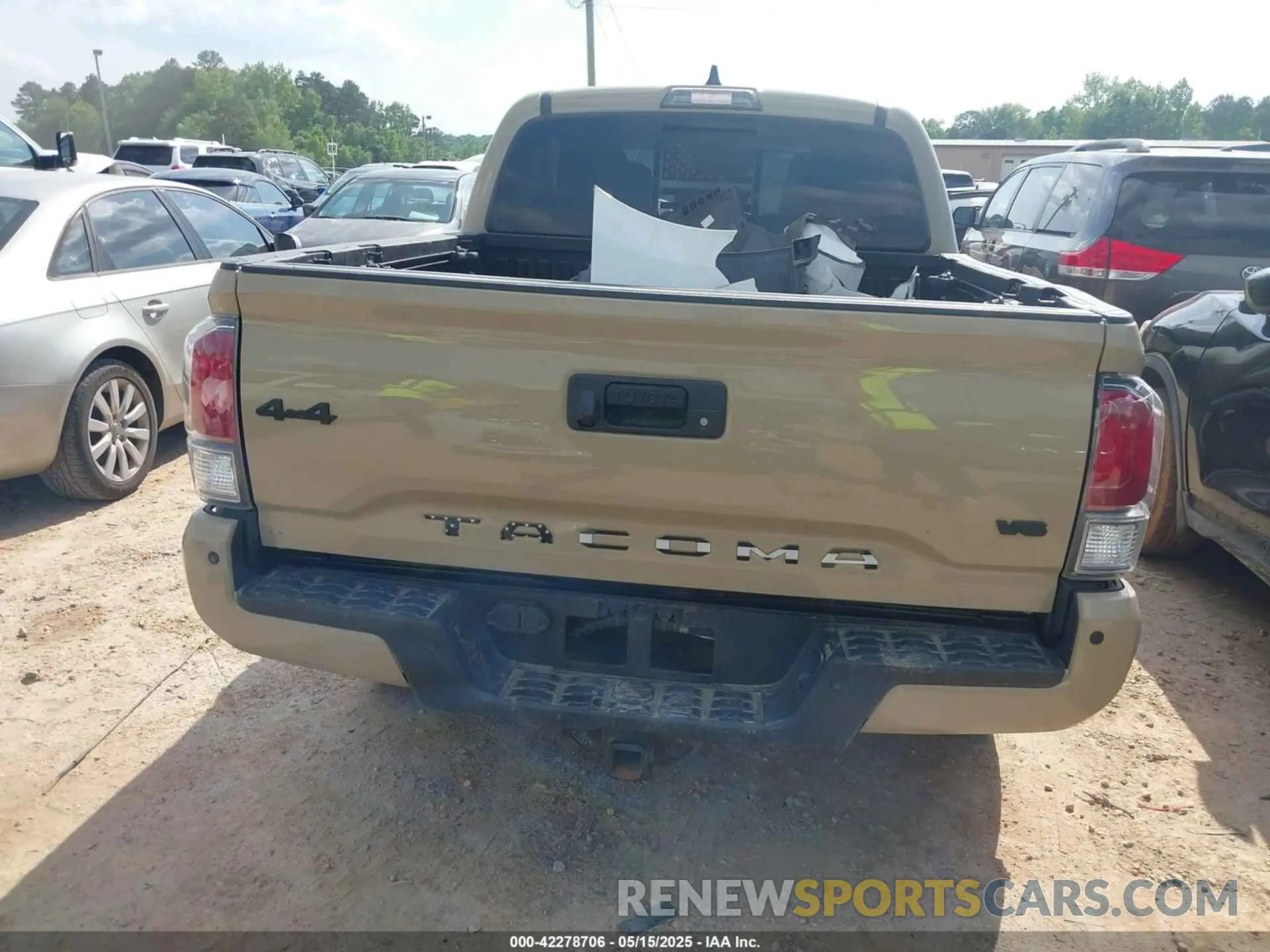 16 fotografías del automóvil dañado 3TMCZ5AN2LM329438 TOYOTA TACOMA 2020