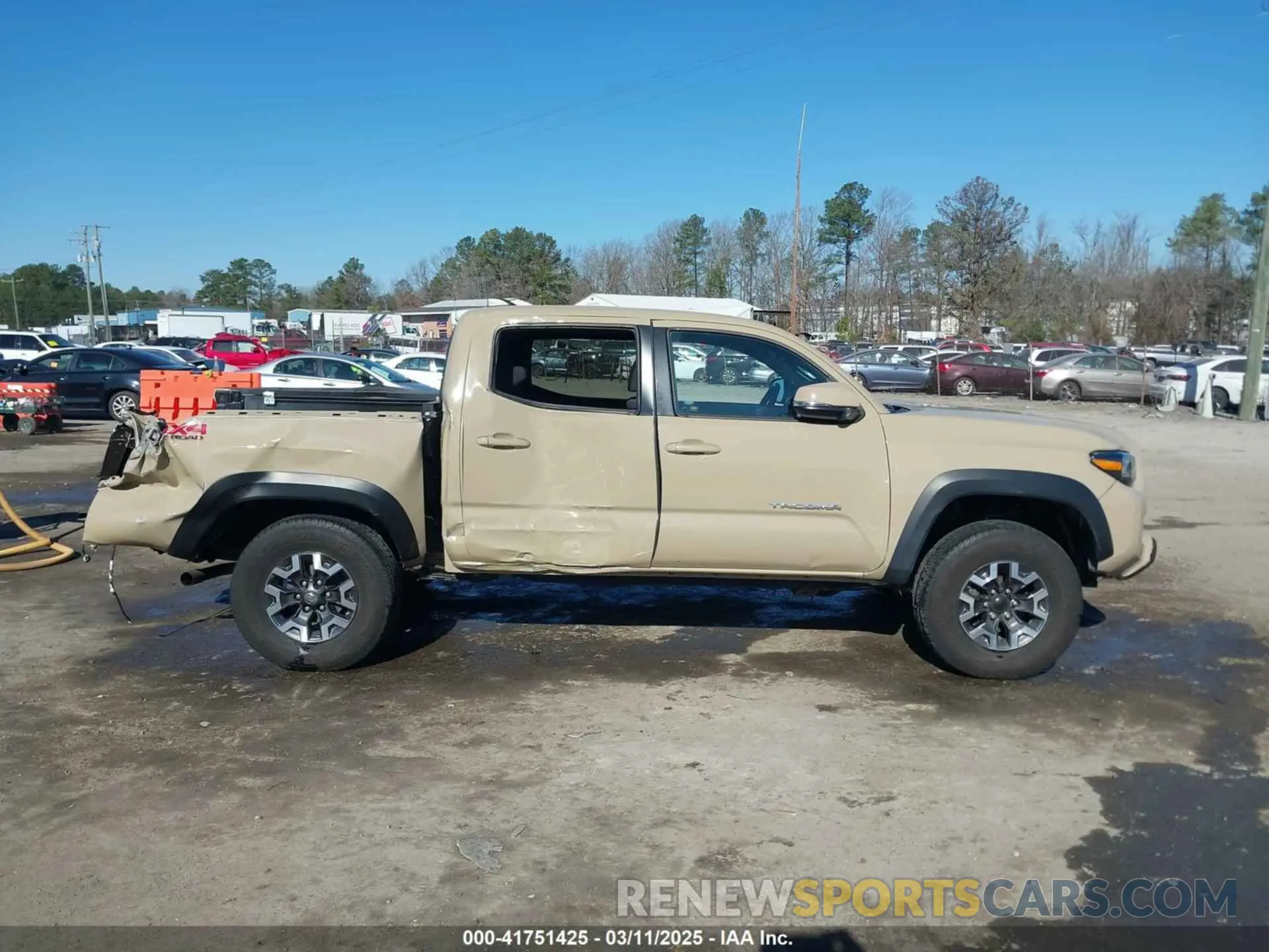 14 fotografías del automóvil dañado 3TMCZ5AN2LM356140 TOYOTA TACOMA 2020