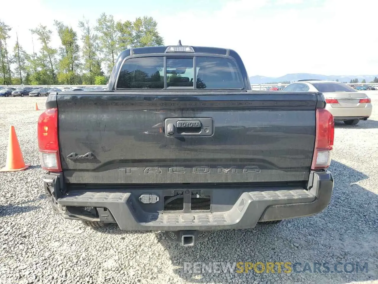 6 fotografías del automóvil dañado 3TMCZ5AN2LM362505 TOYOTA TACOMA 2020