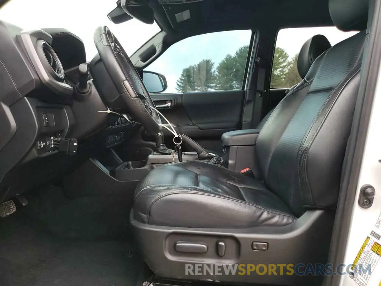 7 fotografías del automóvil dañado 3TMCZ5AN2LM366490 TOYOTA TACOMA 2020