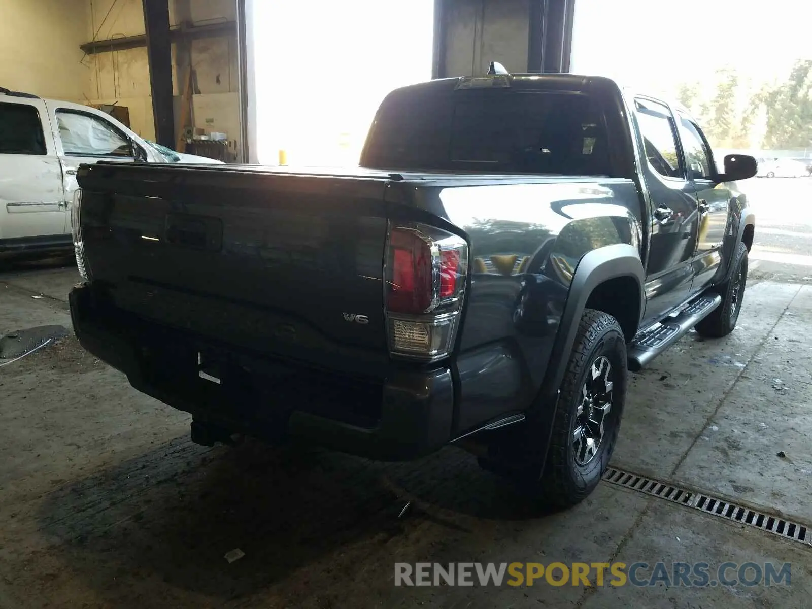 4 fotografías del automóvil dañado 3TMCZ5AN3LM295963 TOYOTA TACOMA 2020