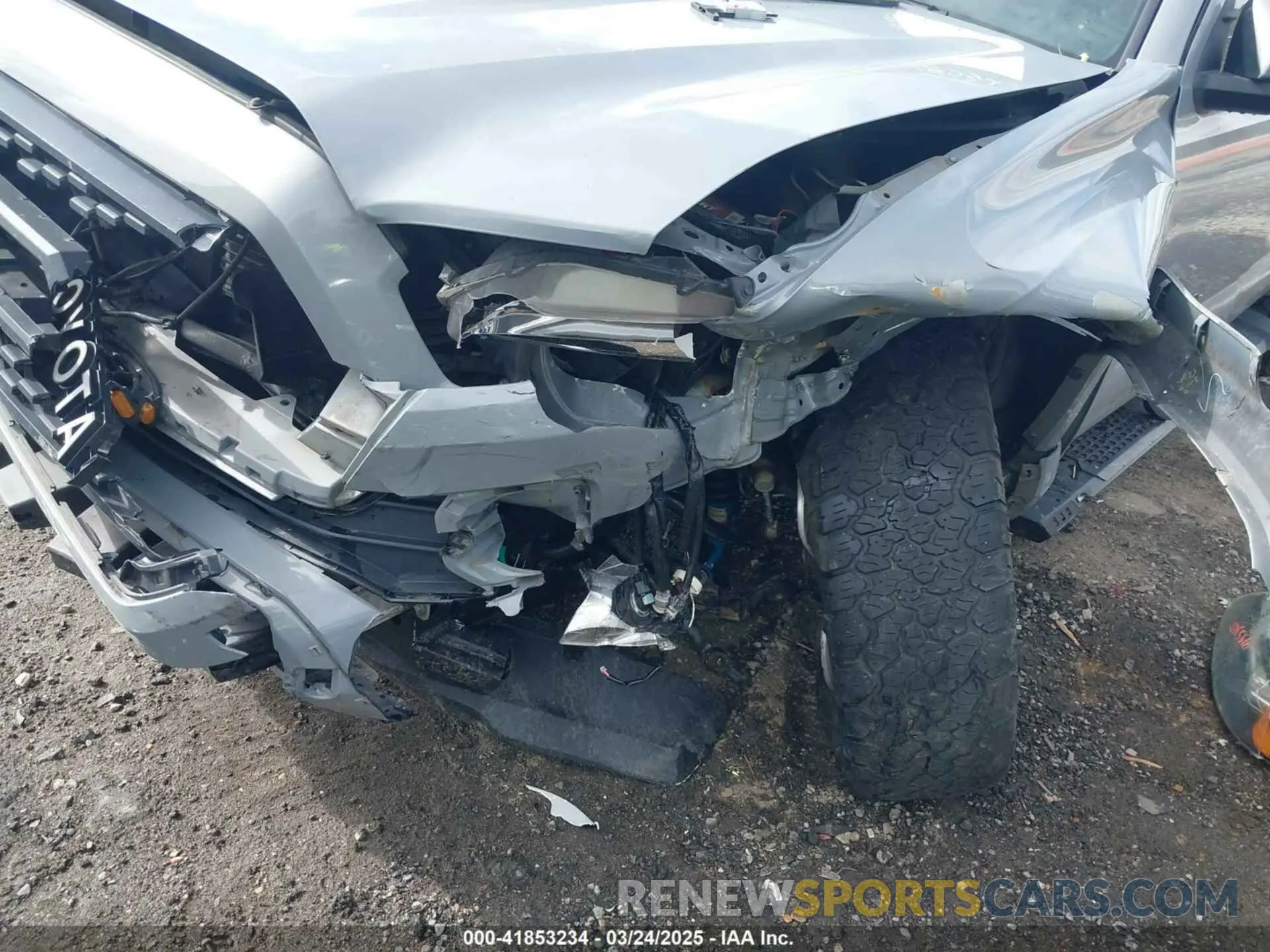 6 fotografías del automóvil dañado 3TMCZ5AN3LM318125 TOYOTA TACOMA 2020