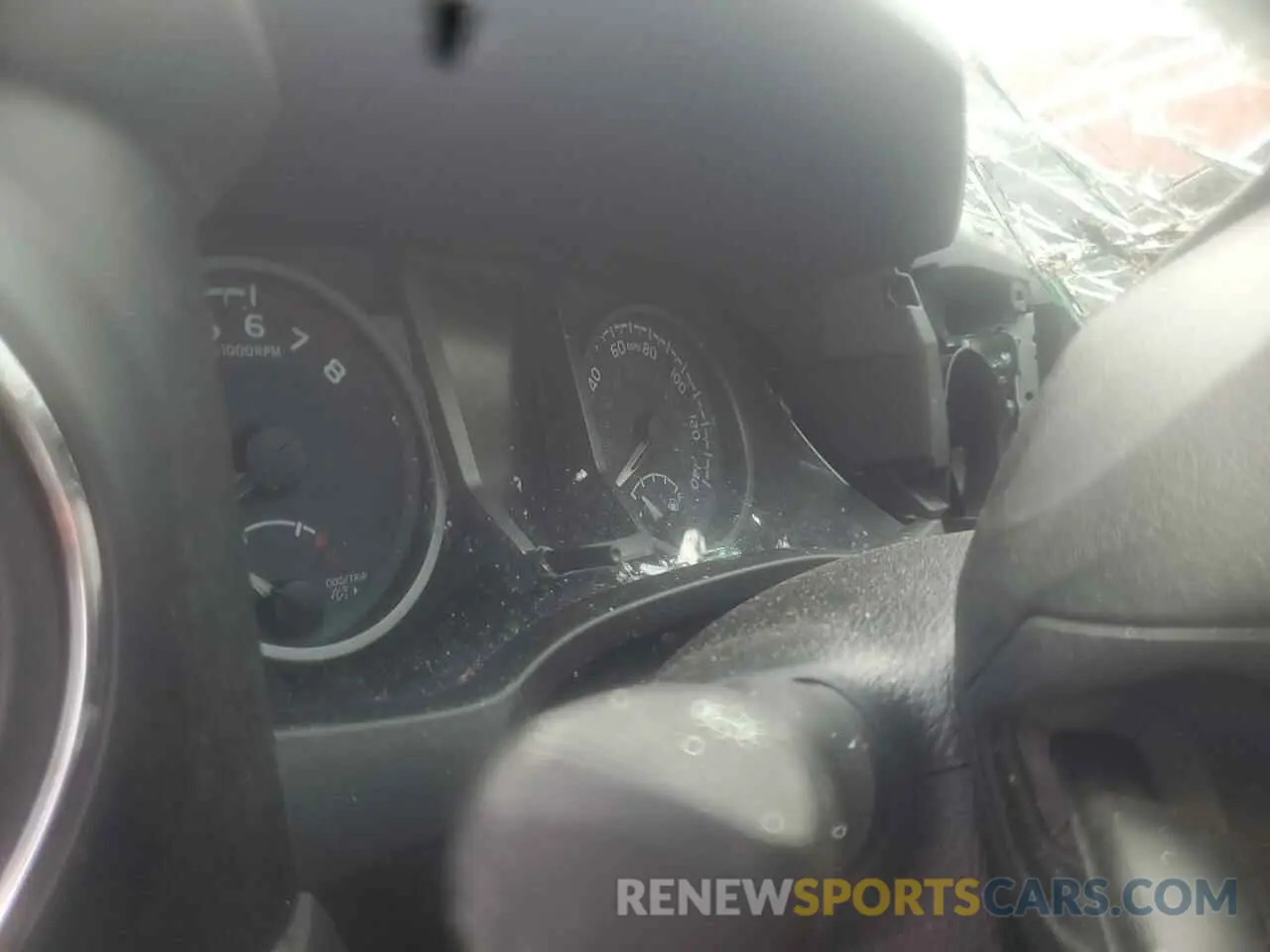 8 fotografías del automóvil dañado 3TMCZ5AN3LM328430 TOYOTA TACOMA 2020