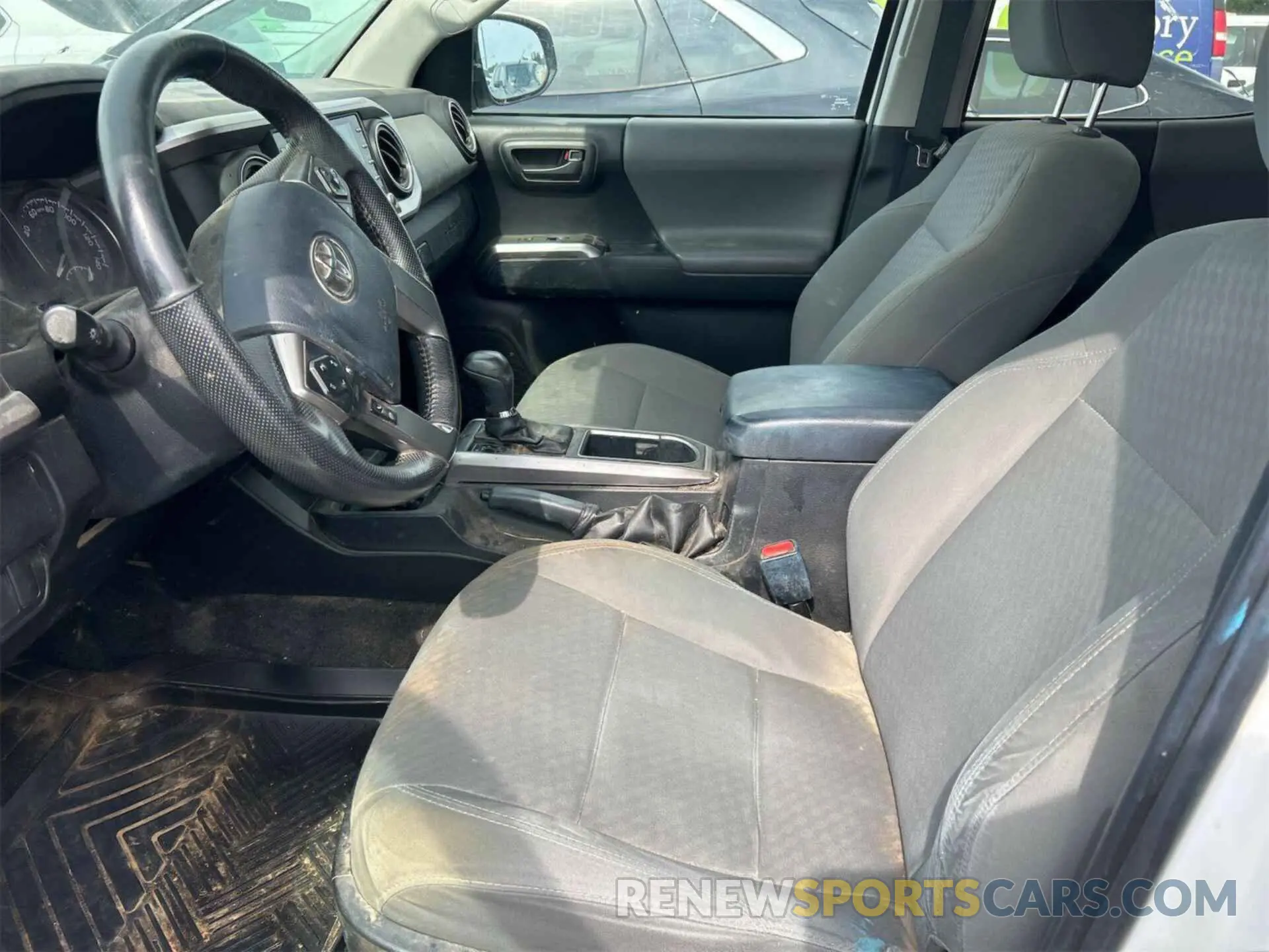 15 fotografías del automóvil dañado 3TMCZ5AN4LM304895 TOYOTA TACOMA 2020