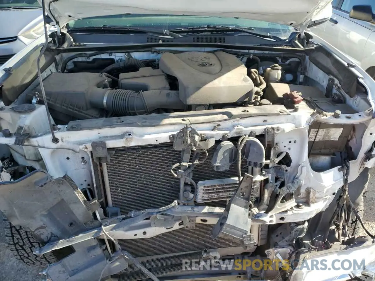 11 fotografías del automóvil dañado 3TMCZ5AN4LM312592 TOYOTA TACOMA 2020