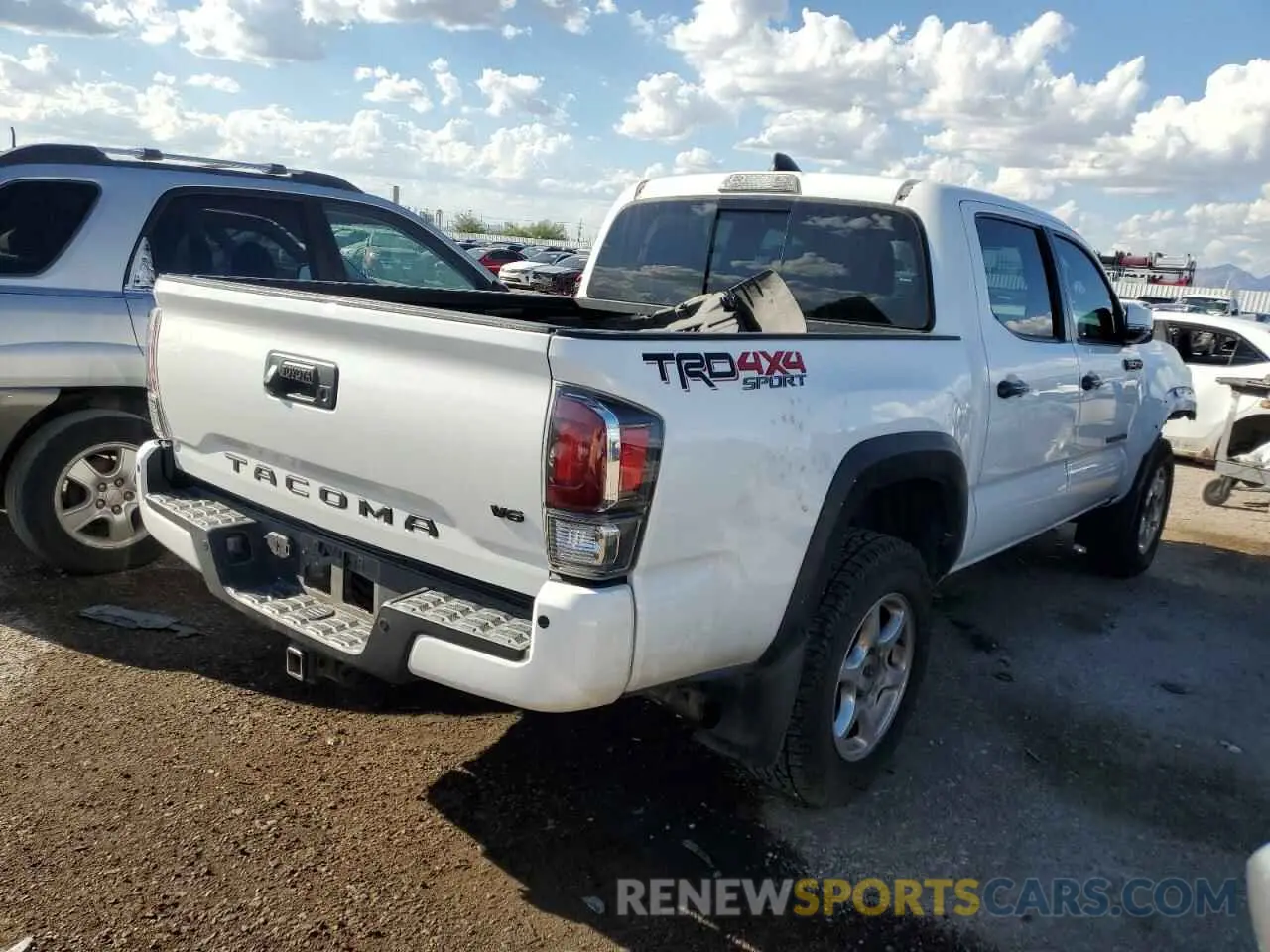 3 fotografías del automóvil dañado 3TMCZ5AN4LM312592 TOYOTA TACOMA 2020