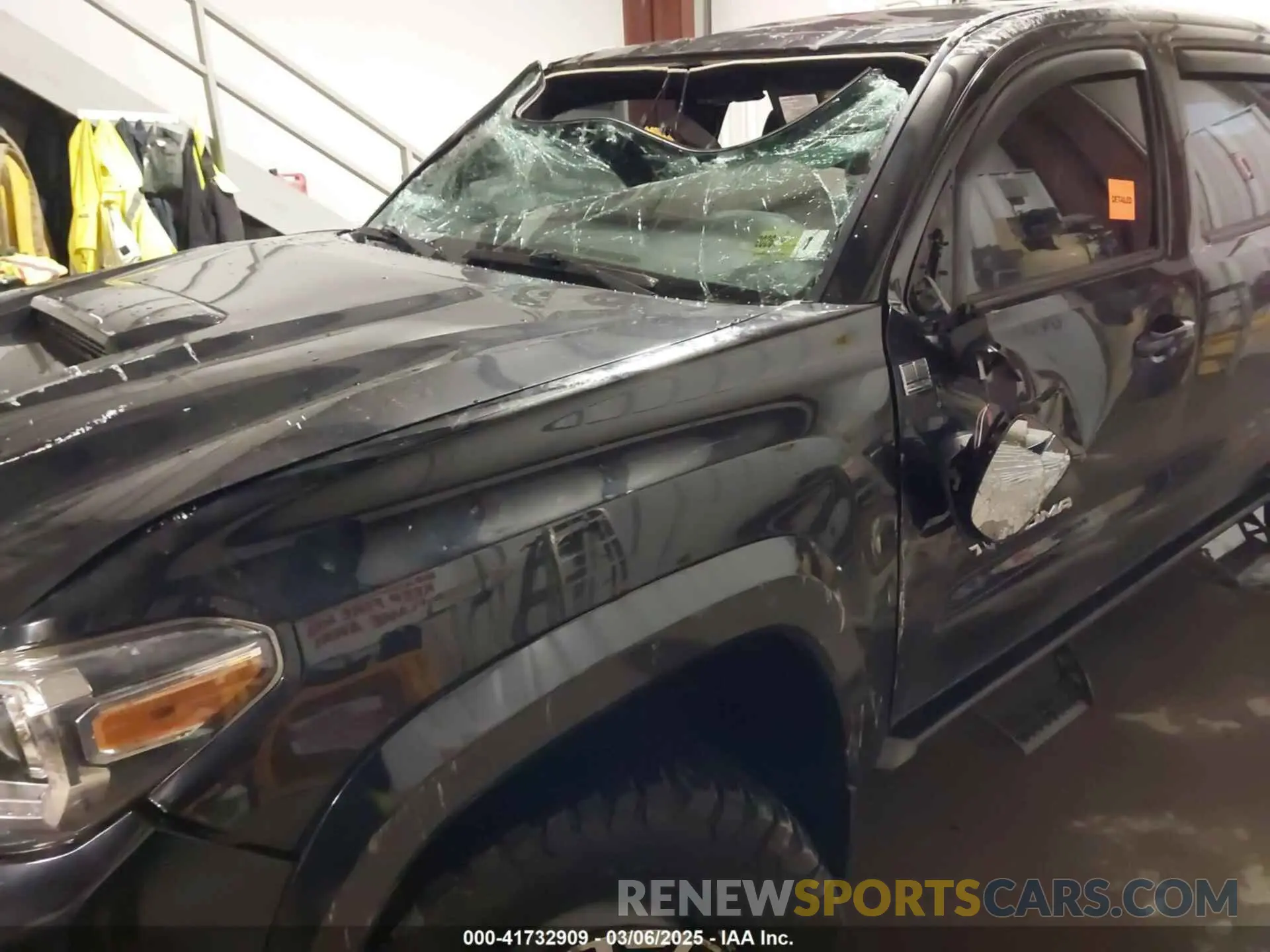 13 fotografías del automóvil dañado 3TMCZ5AN4LM351344 TOYOTA TACOMA 2020