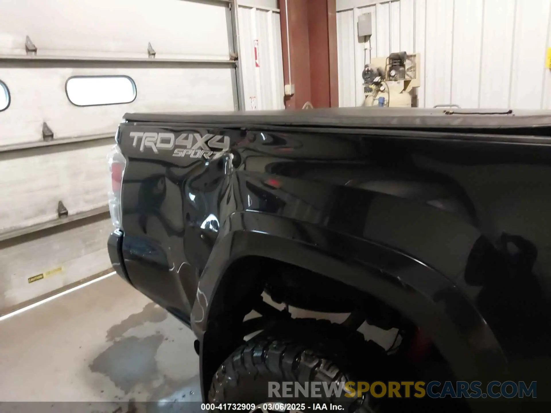 17 fotografías del automóvil dañado 3TMCZ5AN4LM351344 TOYOTA TACOMA 2020
