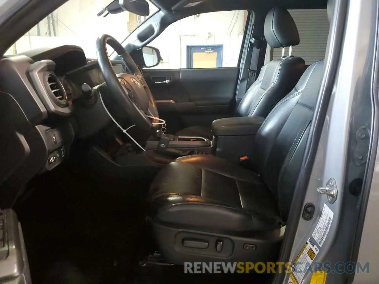 7 fotografías del automóvil dañado 3TMCZ5AN5LM328395 TOYOTA TACOMA 2020