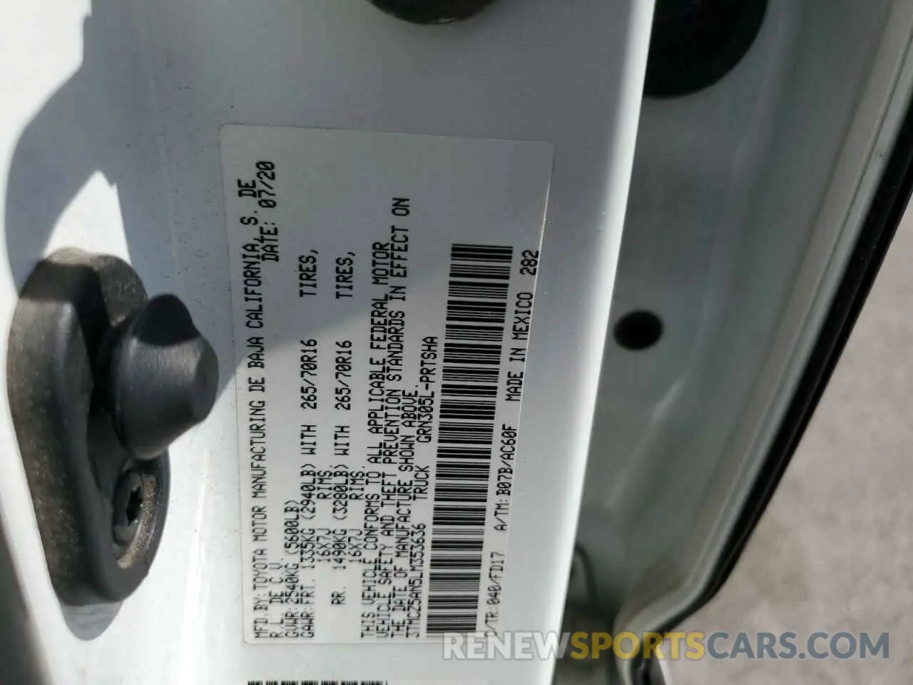 12 fotografías del automóvil dañado 3TMCZ5AN5LM353636 TOYOTA TACOMA 2020