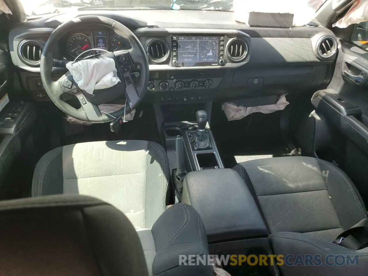 8 fotografías del automóvil dañado 3TMCZ5AN5LM353636 TOYOTA TACOMA 2020