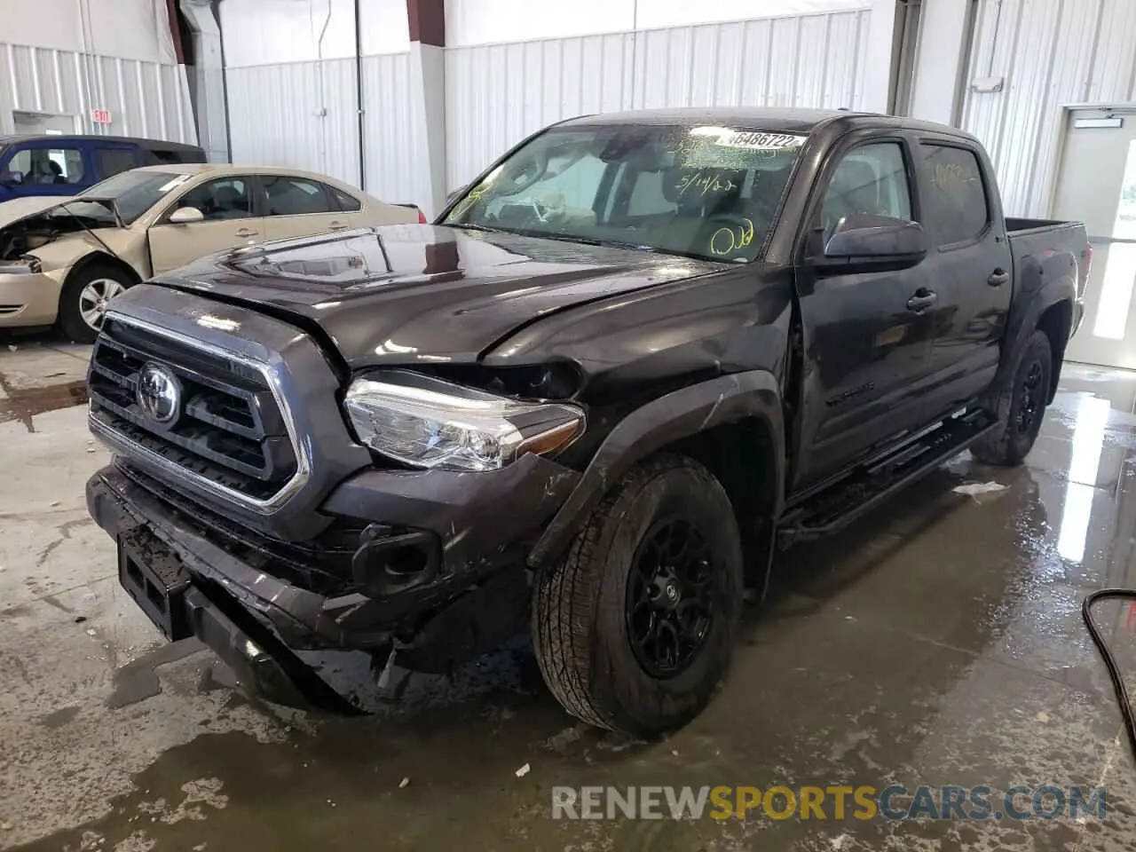 2 fotografías del automóvil dañado 3TMCZ5AN6LM291549 TOYOTA TACOMA 2020