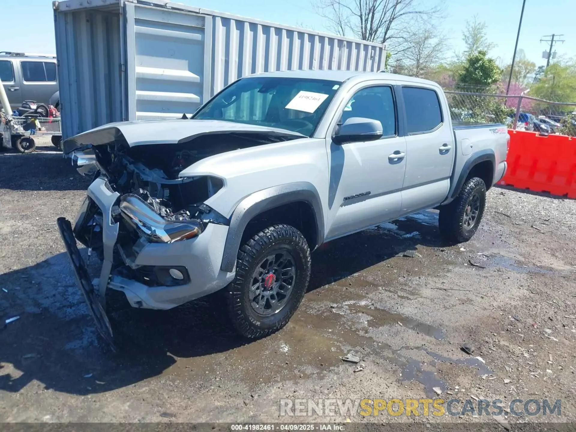 2 fotografías del automóvil dañado 3TMCZ5AN6LM330074 TOYOTA TACOMA 2020
