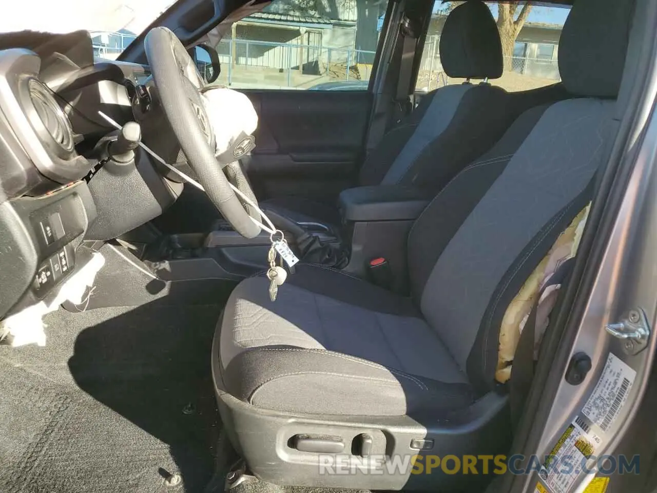 7 fotografías del automóvil dañado 3TMCZ5AN6LM336439 TOYOTA TACOMA 2020
