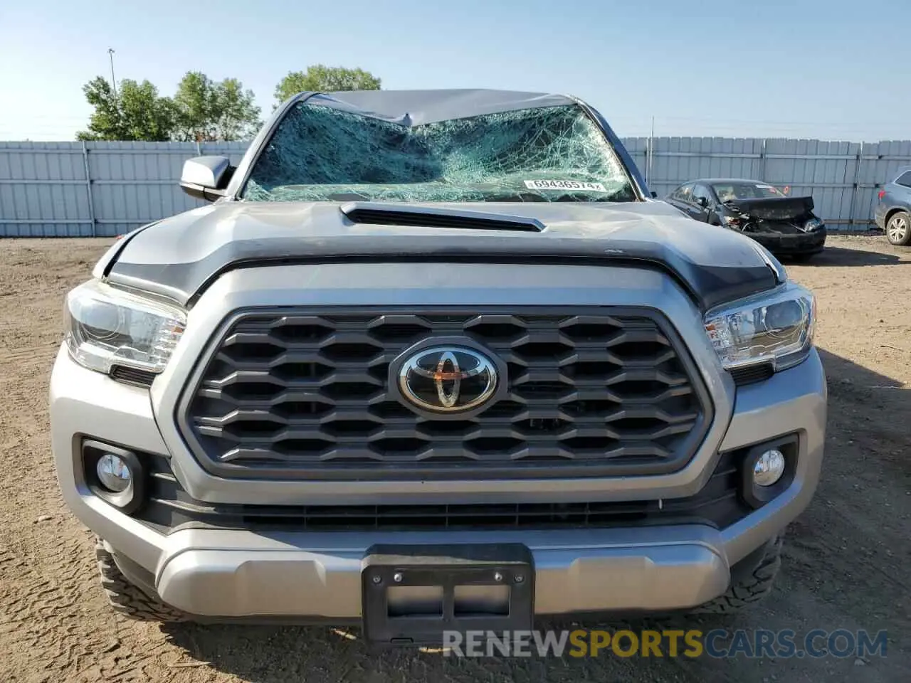 5 fotografías del automóvil dañado 3TMCZ5AN6LM338076 TOYOTA TACOMA 2020