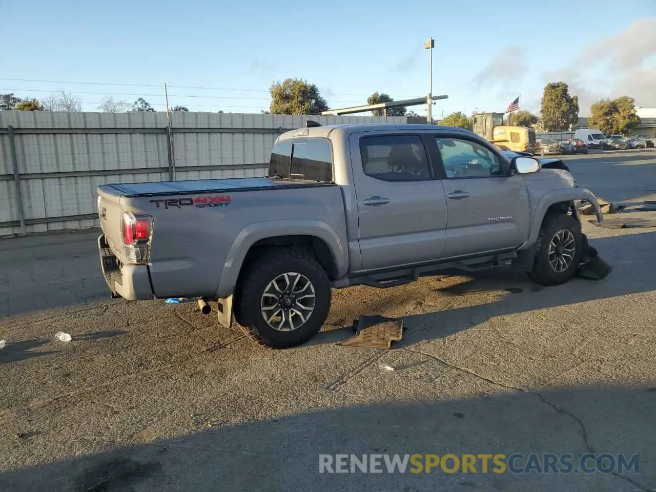 3 fotografías del automóvil dañado 3TMCZ5AN6LM356982 TOYOTA TACOMA 2020