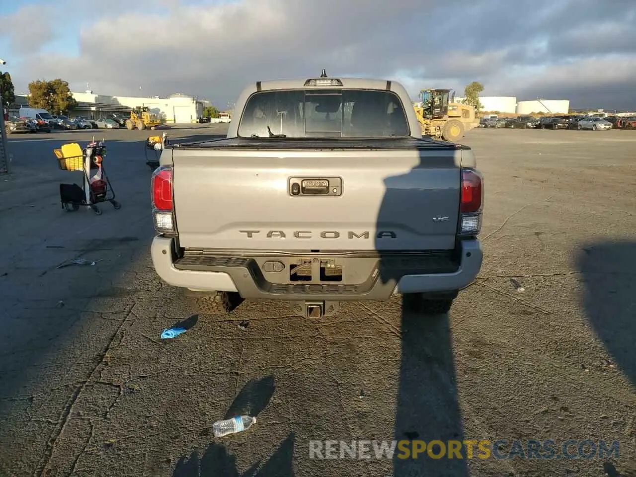 6 fotografías del automóvil dañado 3TMCZ5AN6LM356982 TOYOTA TACOMA 2020